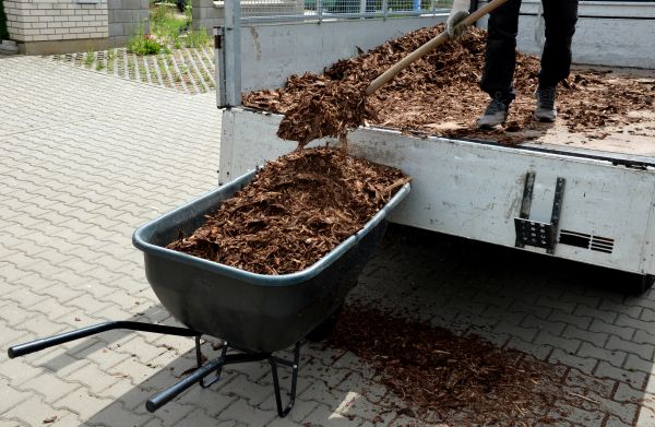 Bulk Mulch Delivery in Layton