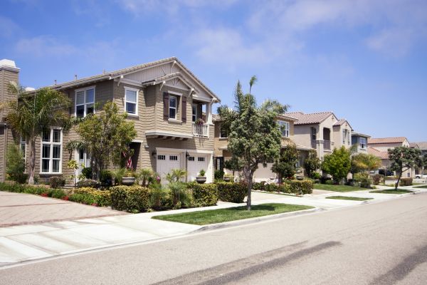Neighborhood Landscaping in Layton